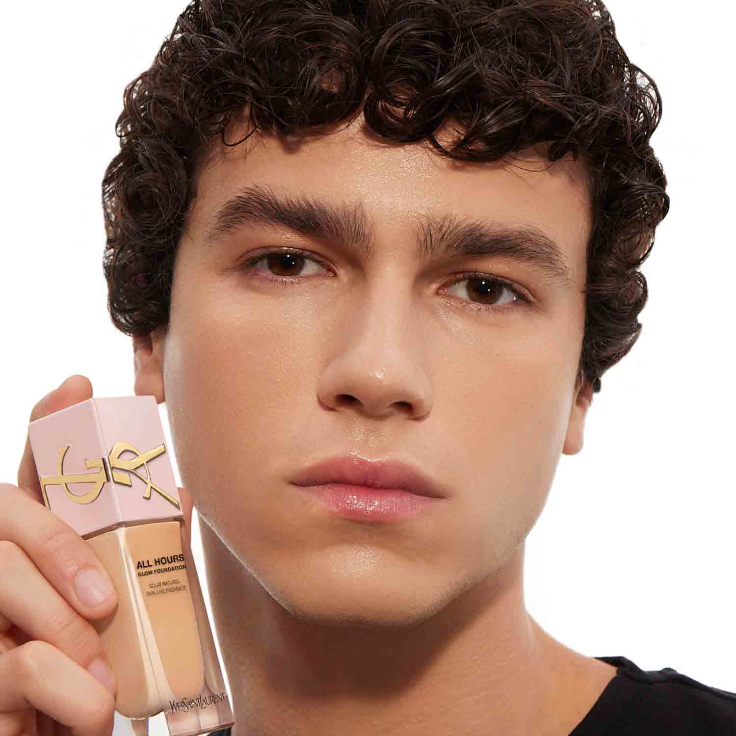 ALL HOURS GLOW FOUNDATION (BASE DE MAQUILLAJE)